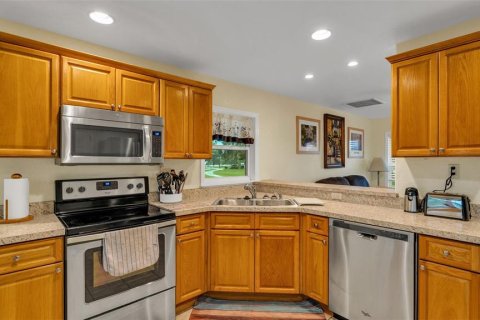 Propiedad comercial en venta en Frostproof, Florida, 15 dormitorios, 548.87 m2 № 2298657 - foto 8