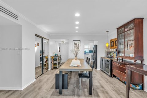 Copropriété à louer à Oakland Park, Floride: 2 chambres, 92.9 m2 № 1977308 - photo 8