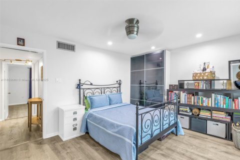 Copropriété à louer à Oakland Park, Floride: 2 chambres, 92.9 m2 № 1977308 - photo 14