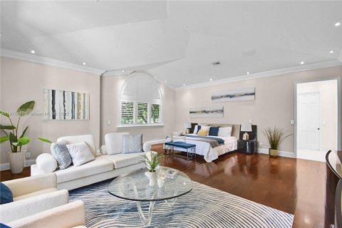 House in Weston, Florida 6 bedrooms, 710.42 sq.m. № 1925915 - photo 20