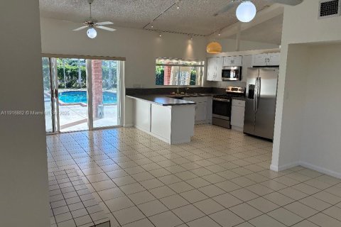 Villa ou maison à vendre à Miami, Floride: 3 chambres, 179.49 m2 № 1974823 - photo 7