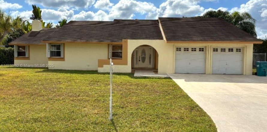 Villa ou maison à Miami, Floride 3 chambres, 179.49 m2 № 1974823