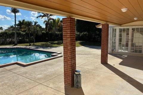 Villa ou maison à vendre à Miami, Floride: 3 chambres, 179.49 m2 № 1974823 - photo 22