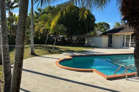 Villa ou maison à vendre à Miami, Floride: 3 chambres, 179.49 m2 № 1974823 - photo 18