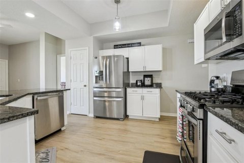 House in Wesley Chapel, Florida 4 bedrooms, 224.82 sq.m. № 1661714 - photo 12