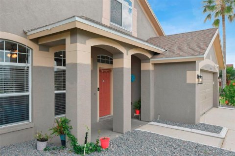 House in Wesley Chapel, Florida 4 bedrooms, 224.82 sq.m. № 1661714 - photo 5