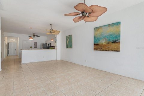 Copropriété à vendre à Punta Gorda, Floride: 3 chambres, 140.93 m2 № 2214298 - photo 11