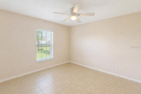 Apartment in Punta Gorda, Florida 2 bedrooms, 95.88 sq.m. № 2394404 - photo 7