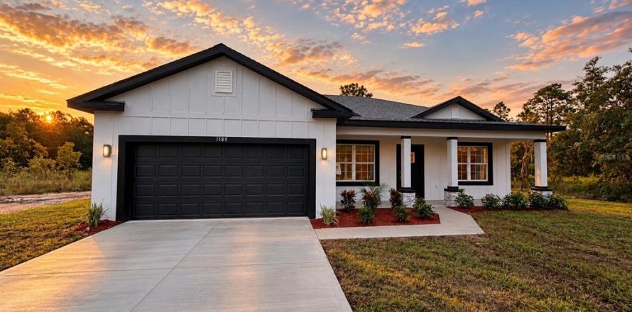 House in Dunnellon, Florida 4 bedrooms, 157.38 sq.m. № 2419946