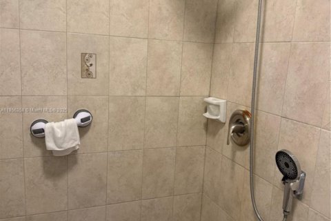Casa en venta en Miami, Florida, 2 dormitorios, 99.96 m2 № 1881553 - foto 10