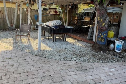 Casa en venta en Miami, Florida, 2 dormitorios, 99.96 m2 № 1881553 - foto 14