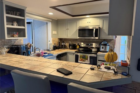 Casa en venta en Miami, Florida, 2 dormitorios, 99.96 m2 № 1881553 - foto 5