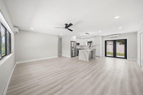 Villa ou maison à vendre à Pompano Beach, Floride: 3 chambres, 118.36 m2 № 2424767 - photo 8