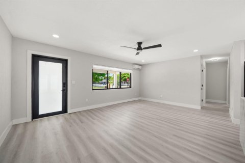 Villa ou maison à vendre à Pompano Beach, Floride: 3 chambres, 118.36 m2 № 2424767 - photo 6