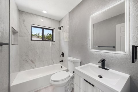 Villa ou maison à vendre à Pompano Beach, Floride: 3 chambres, 118.36 m2 № 2424767 - photo 21