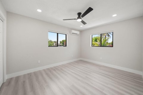 Villa ou maison à vendre à Pompano Beach, Floride: 3 chambres, 118.36 m2 № 2424767 - photo 20