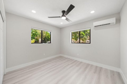 Villa ou maison à vendre à Pompano Beach, Floride: 3 chambres, 118.36 m2 № 2424767 - photo 18