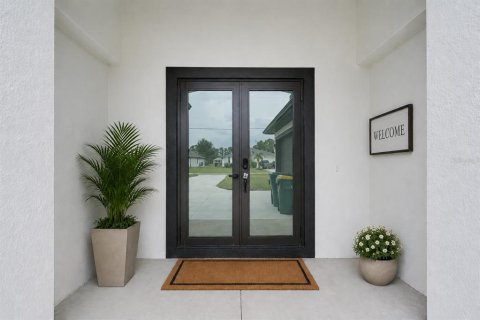 House in Rotonda, Florida 3 bedrooms, 137.12 sq.m. № 2204712 - photo 4