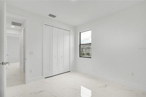 House in Rotonda, Florida 3 bedrooms, 137.12 sq.m. № 2204712 - photo 29