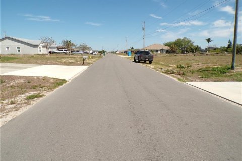 Terreno en venta en Cape Coral, Florida № 2096881 - foto 22