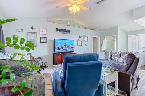 House in North Port, Florida 3 bedrooms, 119.29 sq.m. № 1354167 - photo 16