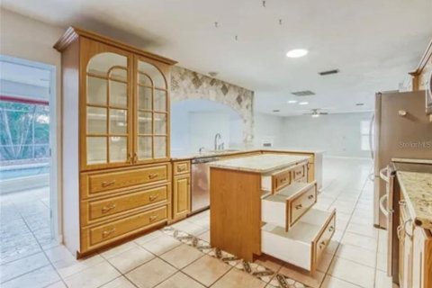Снять в аренду виллу или дом в Сейфти-Харбор, Флорида 5 комнат, 218.13м2, № 1873782 - фото 10