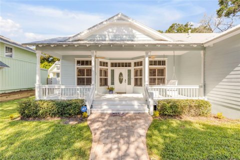 House in New Smyrna Beach, Florida 3 bedrooms, 189.24 sq.m. № 2305027 - photo 4