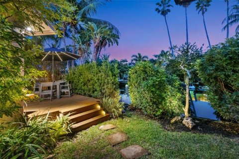 Casa en venta en Oakland Park, Florida, 3 dormitorios, 177.07 m2 № 1970886 - foto 7