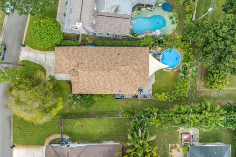 Villa ou maison à vendre à Saint Petersburg, Floride: 3 chambres, 169.73 m2 № 2411400 - photo 2
