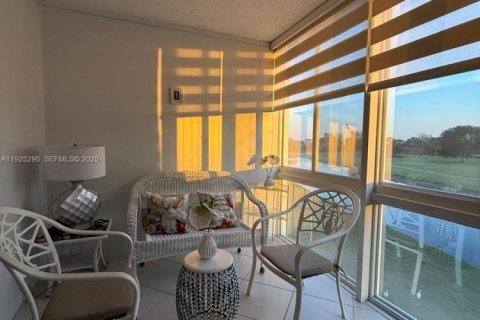 Condominio en alquiler en Margate, Florida, 1 dormitorio, 78.97 m2 № 1983873 - foto 5