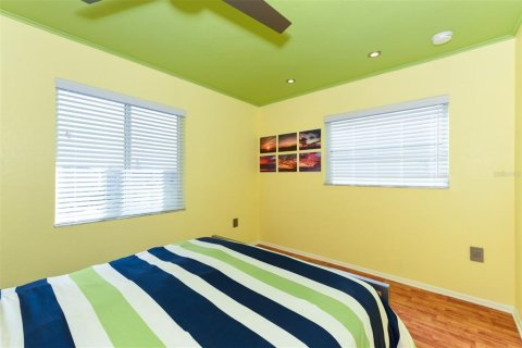 Condo in Bradenton, Florida, 2 bedrooms  № 1744803 - photo 12
