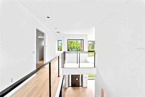 Купить виллу или дом в Тампа, Флорида 9 комнат, 394.28м2, № 2283330 - фото 11