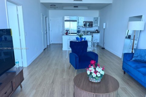 Condominio en alquiler en Miami, Florida, 1 dormitorio, 77.39 m2 № 2052655 - foto 10