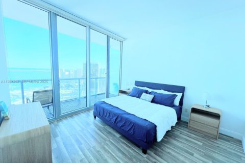 Condominio en alquiler en Miami, Florida, 1 dormitorio, 77.39 m2 № 2052655 - foto 8