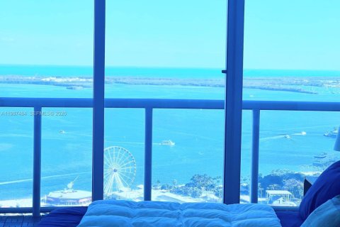 Condominio en alquiler en Miami, Florida, 1 dormitorio, 77.39 m2 № 2052655 - foto 9