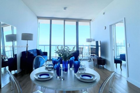 Condominio en alquiler en Miami, Florida, 1 dormitorio, 77.39 m2 № 2052655 - foto 5