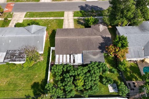 Villa ou maison à vendre à Orlando, Floride: 3 chambres, 133.13 m2 № 2421900 - photo 18