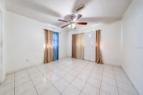 Villa ou maison à vendre à Orlando, Floride: 3 chambres, 133.13 m2 № 2421900 - photo 17