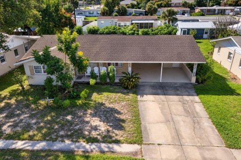 Villa ou maison à vendre à Orlando, Floride: 3 chambres, 133.13 m2 № 2421900 - photo 2