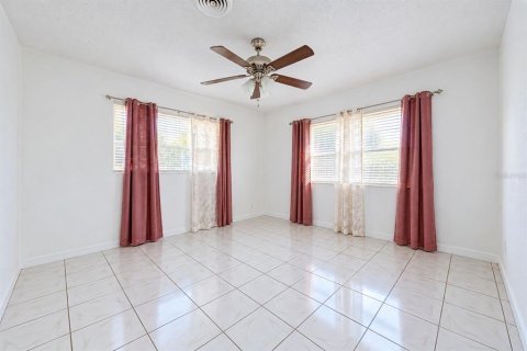 Villa ou maison à vendre à Orlando, Floride: 3 chambres, 133.13 m2 № 2421900 - photo 15