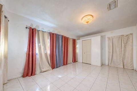 Villa ou maison à vendre à Orlando, Floride: 3 chambres, 133.13 m2 № 2421900 - photo 16