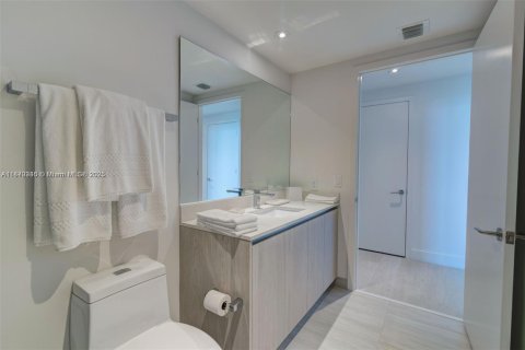 Condominio en venta en Hollywood, Florida, 3 dormitorios, 126.44 m2 № 1897852 - foto 12