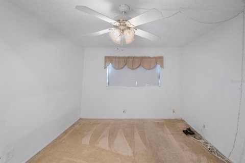 Condo in Largo, Florida, 2 bedrooms  № 1580408 - photo 24
