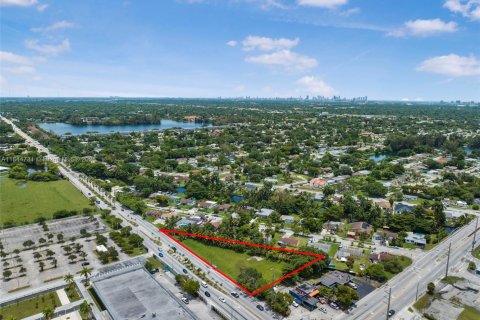 Immobilier commercial à vendre à Miami, Floride № 1963158 - photo 9