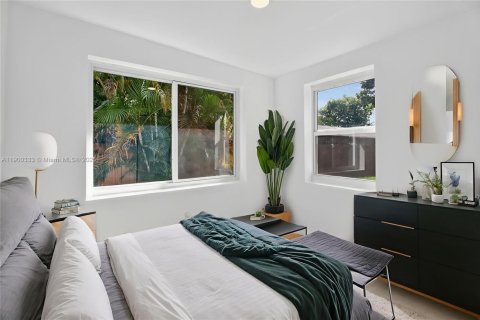 Casa en alquiler en Miami, Florida, 2 dormitorios, 125.7 m2 № 1952179 - foto 29