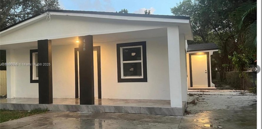 Casa en Miami, Florida 2 dormitorios, 125.7 m2 № 1952179