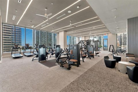 Condo in Saint Petersburg, Florida, 3 bedrooms № 2429308 - photo 26