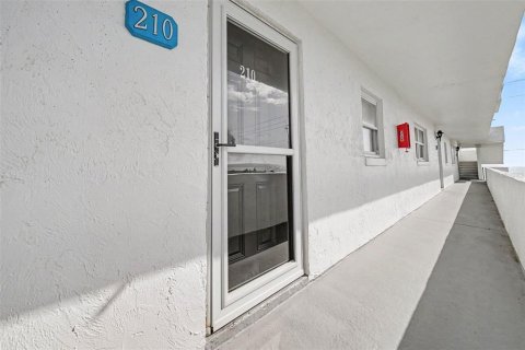 Copropriété à vendre à Ormond Beach, Floride: 2 chambres, 109.16 m2 № 2342271 - photo 20