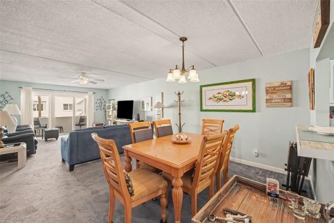 Copropriété à vendre à Ormond Beach, Floride: 2 chambres, 109.16 m2 № 2342271 - photo 6