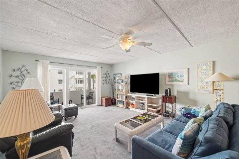 Copropriété à vendre à Ormond Beach, Floride: 2 chambres, 109.16 m2 № 2342271 - photo 2